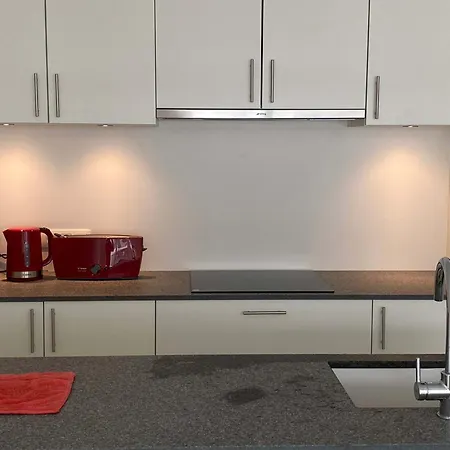 아파트 Huswell - Family-friendly In With Shared Summer Pool