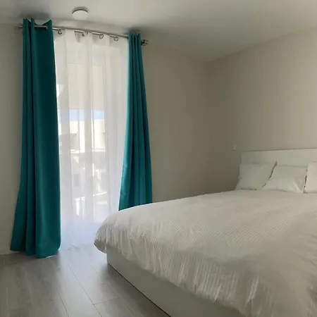 아파트 Huswell - Family-friendly In With Shared Summer Pool